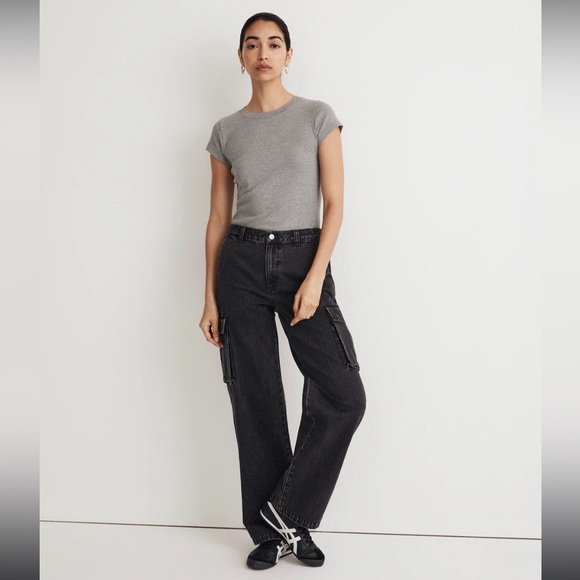 Madewell Low-Slung Straight Cargo Jeans in Ranney Wash - Picture 1 of 6